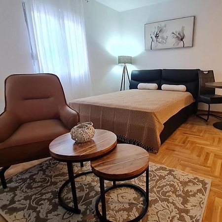 Apartman Tim Lux 1 Vrnjačka Banja Extérieur photo