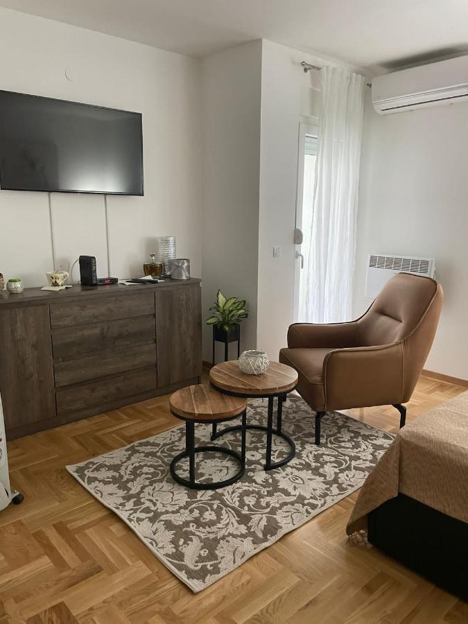 Apartman Tim Lux 1 Vrnjačka Banja Extérieur photo