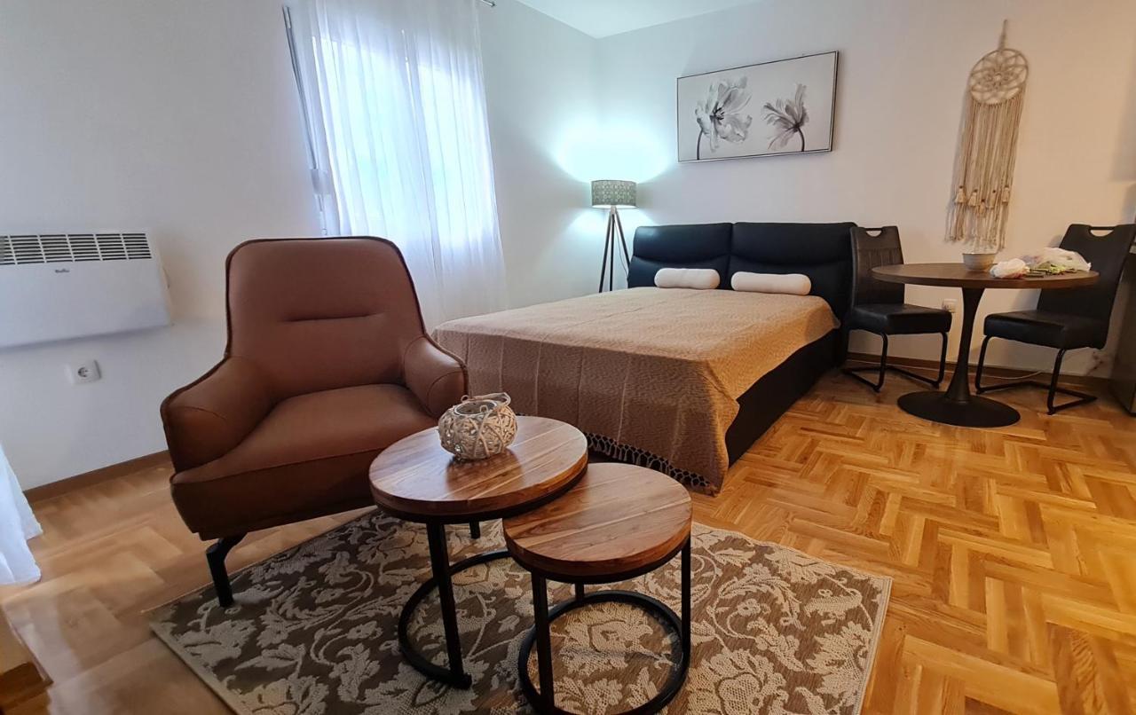 Apartman Tim Lux 1 Vrnjačka Banja Extérieur photo